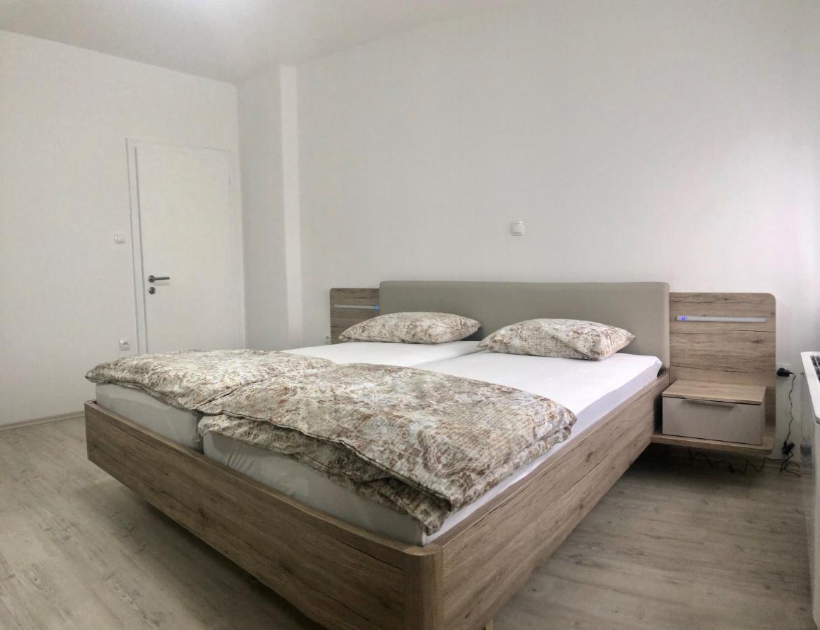 Apartments Andrej - Optuj Luaran gambar